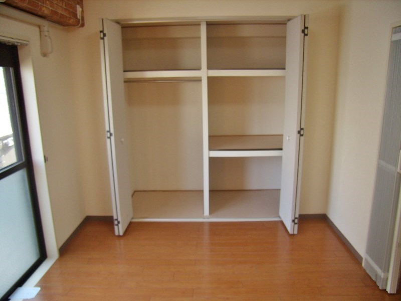 ドムール板垣Ⅱ 201 006.jpg