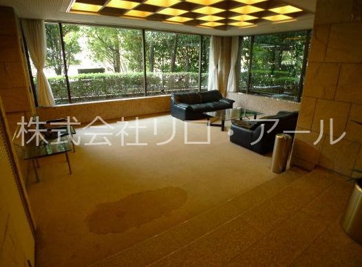 広尾ガーデンヒルズ　J棟 広尾ガーデンヒルズＪ棟ロビー.jpg