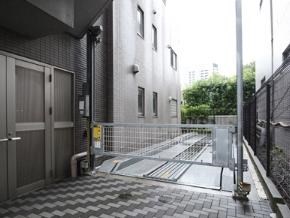 ＫＤＸレジデンス西麻布 駐車場.jpg