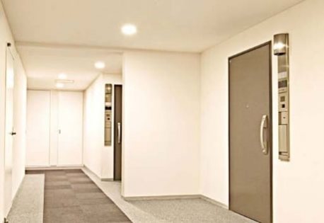 グレンパーク駒場イースト walkway.jpg